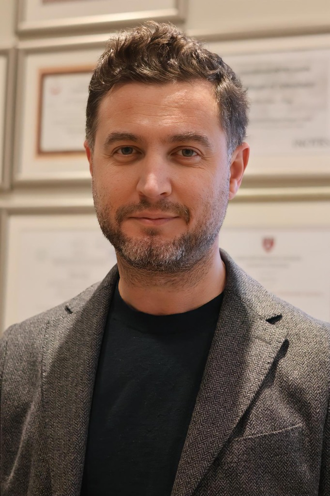 Prof. Dr. Cihan Kaya - Kadın Hastalıkları ve Doğum Uzmanı
